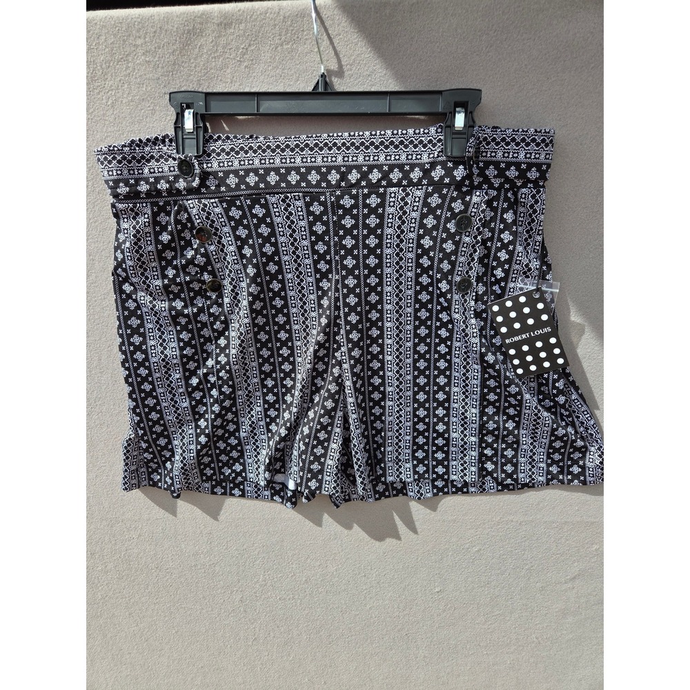 Robert Louis Womens XL Black White Geometric Sailor Button Pockets Shorts NWT